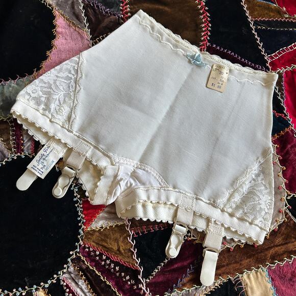 Vintage 40s DEADSTOCK Society Girl Tiny Fit Step In Tap Pant Girdle Garters XXS - Picture 1 of 7